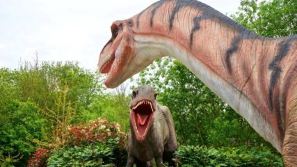 名古屋でリアルな恐竜たちと遭遇できる！「ディノアドベンチャー名古屋」