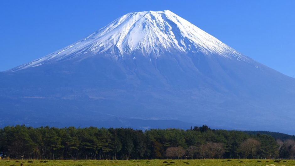 富士山と一緒に遊んで・泊まって・お腹いっぱい♪「朝霧高原もちや」