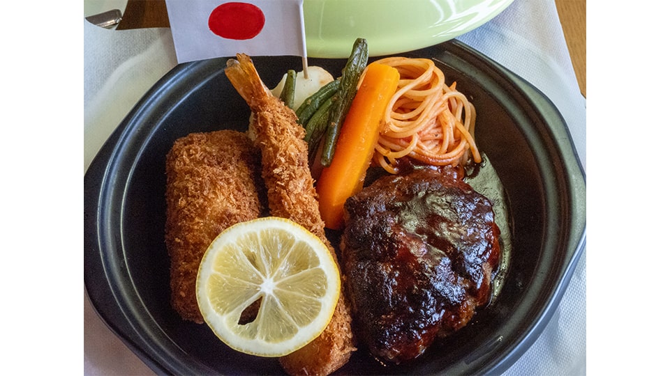 かわら美術館・図書館