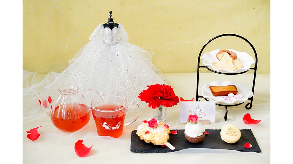 DRESSY CAFE